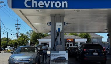 Newsom tells Californians to avoid Chevron because of high gas prices
