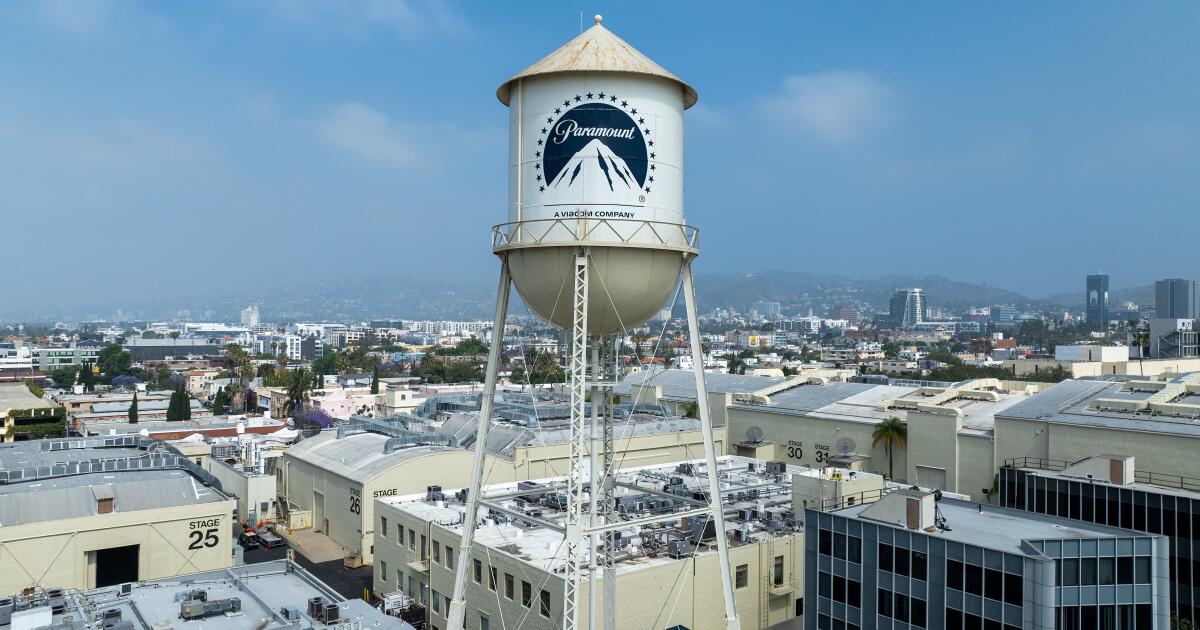 Paramount, pushing to buy Warner Bros., girds for legal challenges