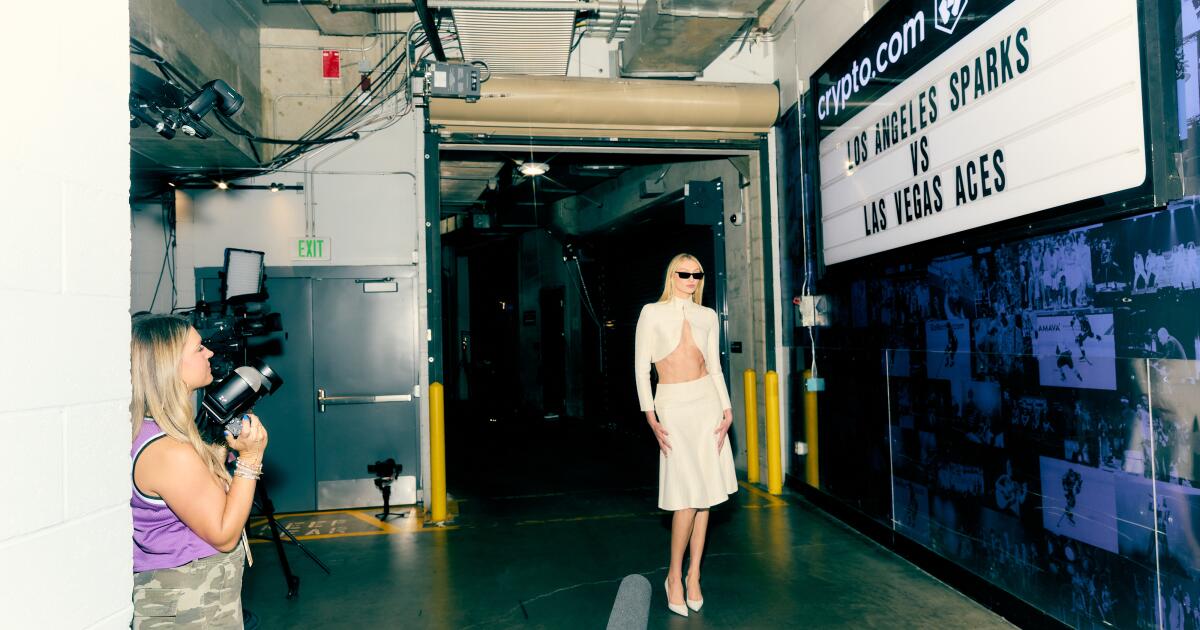 Scene report from the Sparks tunnel walk on opening game night