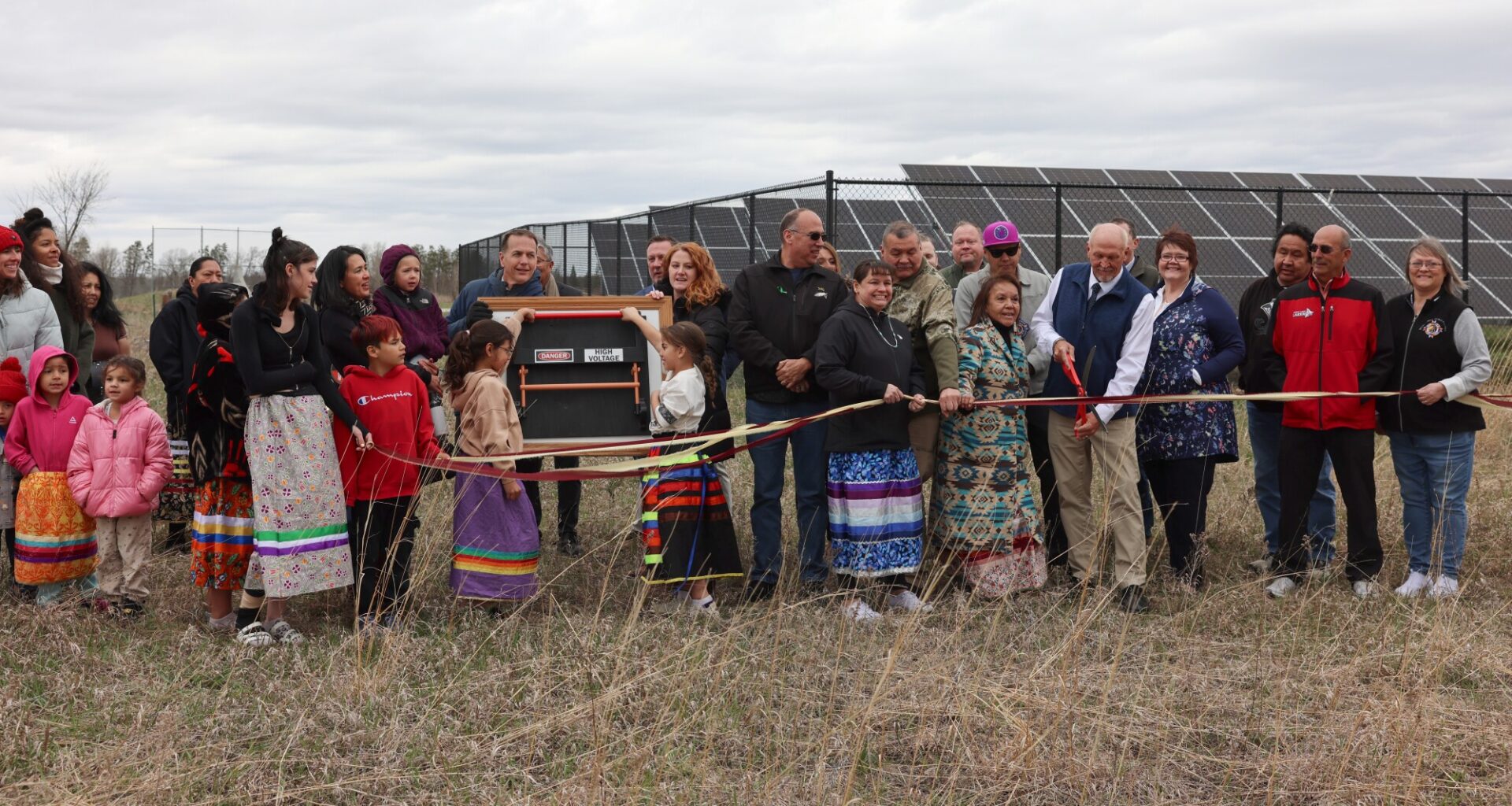 Solar-powered microgrid shines on White Earth Reservation - InForum