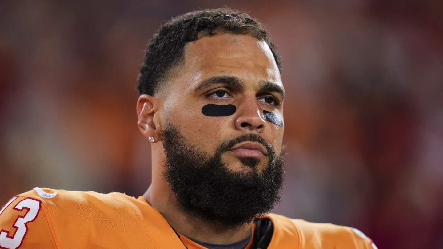 49ers enjoying presence of "alpha" WR Mike Evans