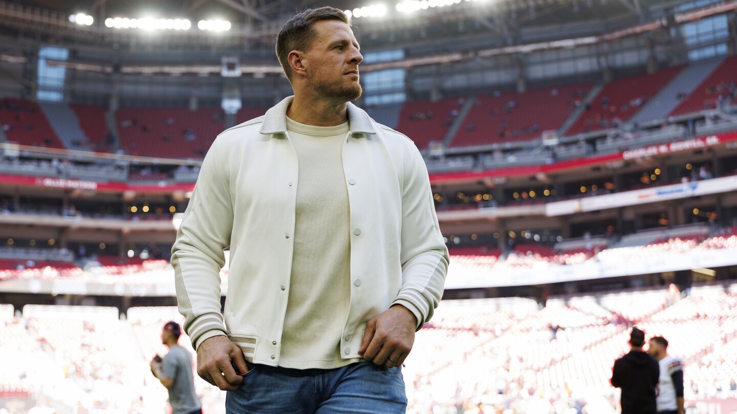 J.J. Watt: International games have become a "traveling circus"