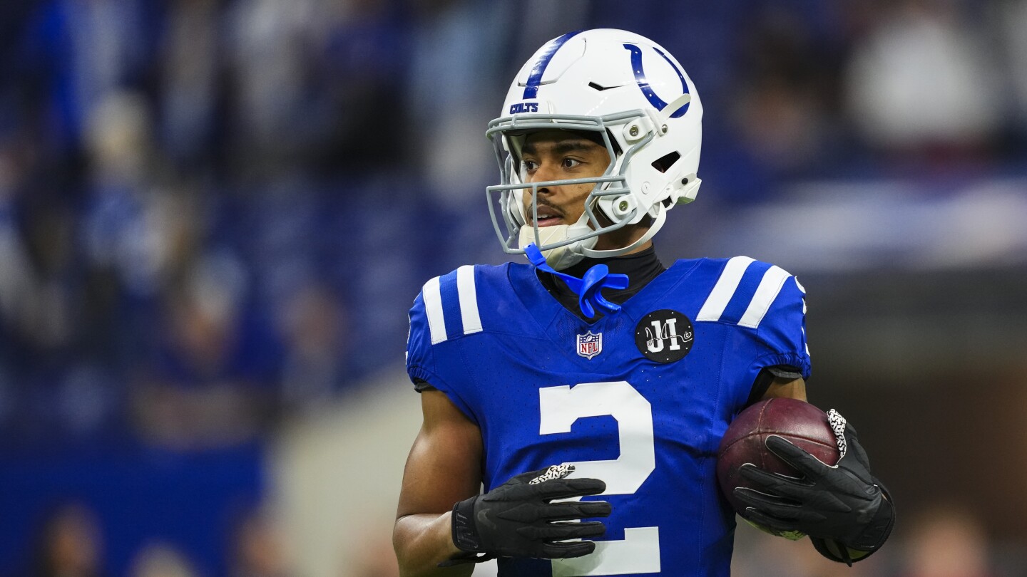 Josh Downs looking forward to "head-to-head" matchup with younger brother Caleb this fall