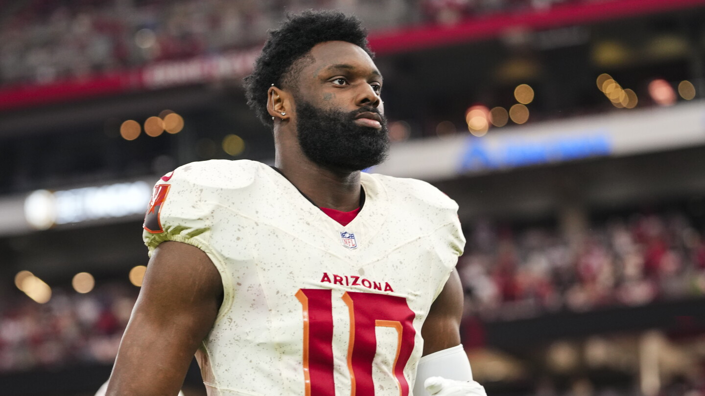 Report: Cardinals receiving trade calls about Josh Sweat