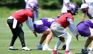 First open Vikings OTA reveals clear leader in quarterback competition