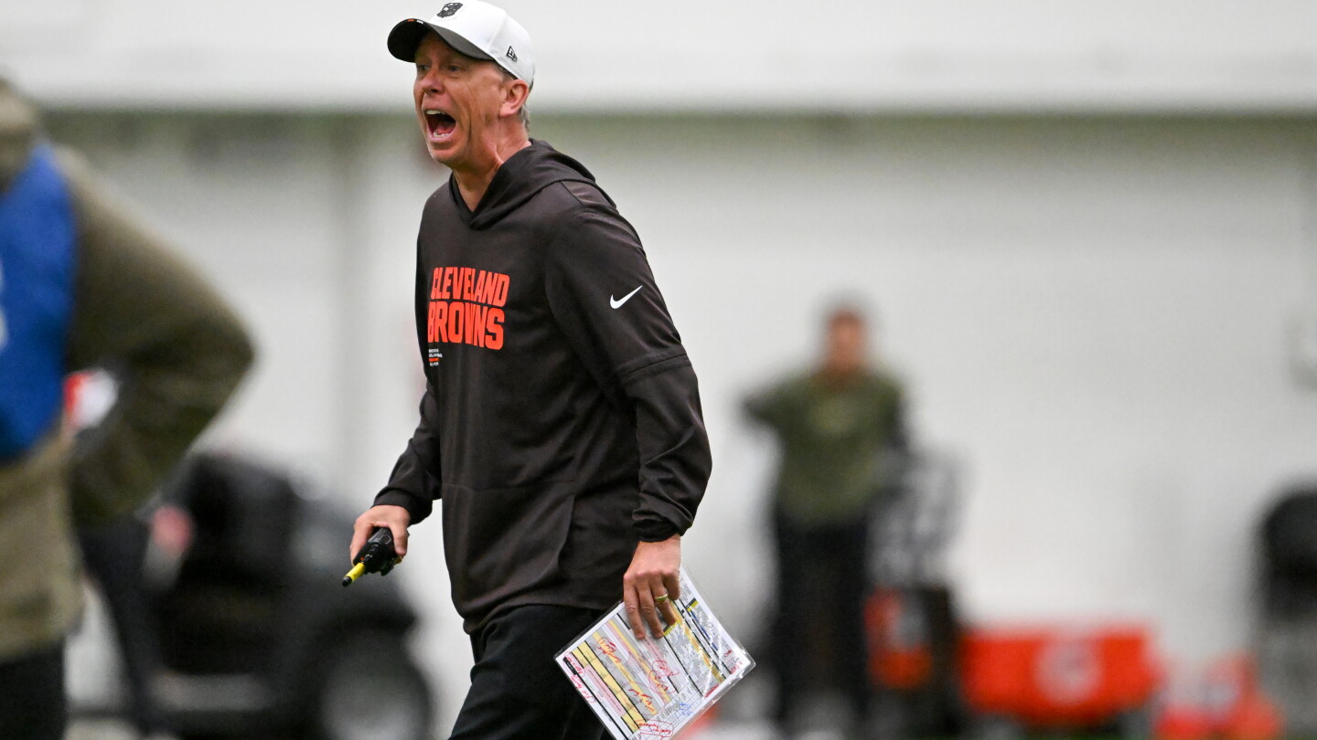 Todd Monken says Browns' QBs threw "embarrassing" interceptions at OTAs