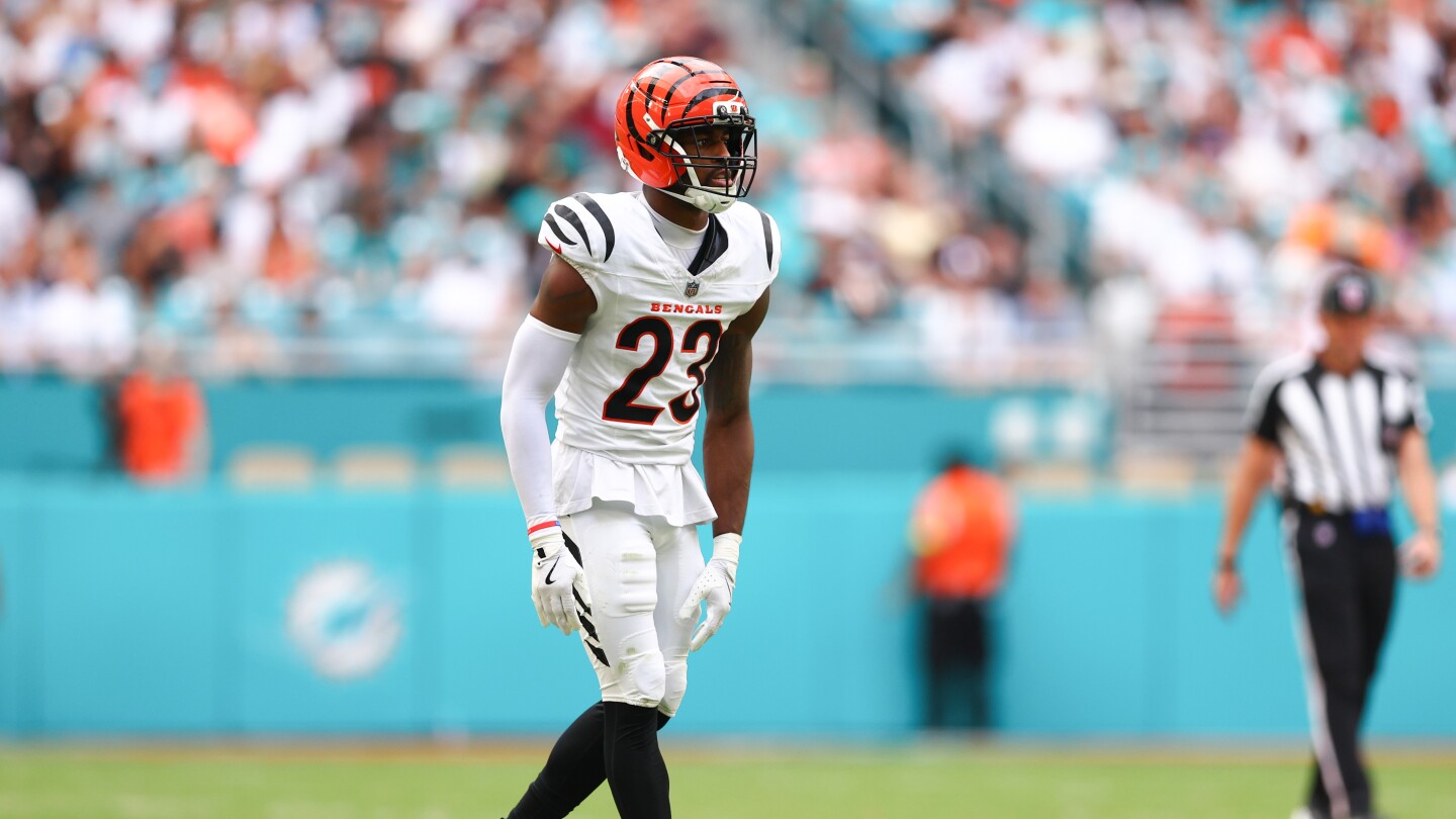 Dax Hill hopes Bengals keep him at outside cornerback