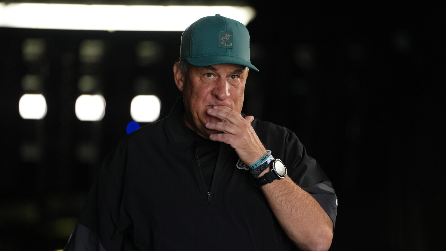 Vic Fangio on retirement rumors: I'm good for another two years at least
