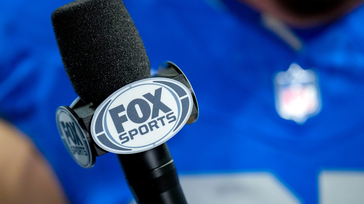 Fox acquires two more national games