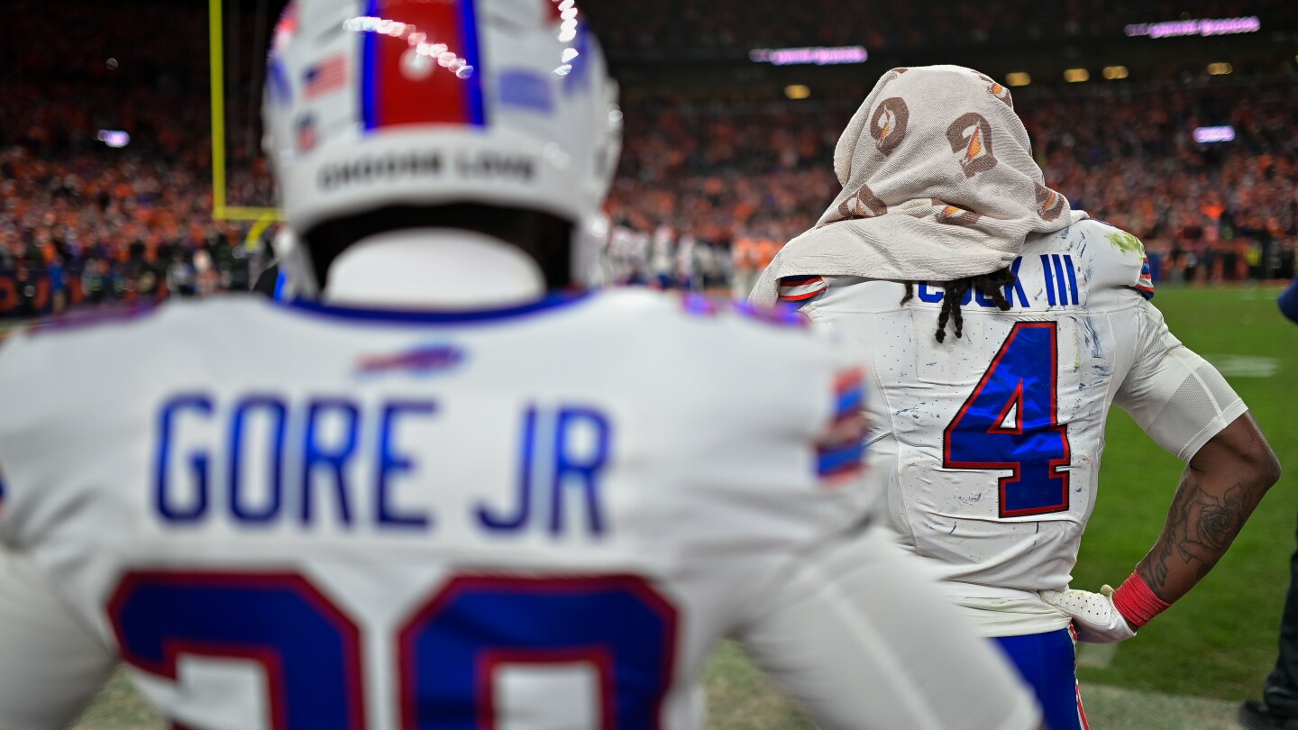 With James Cook not at Bills' OTAs, Frank Gore Jr. gets more work