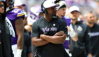 Brian Flores will amend lawsuit to include retaliation claim over arbitration issue