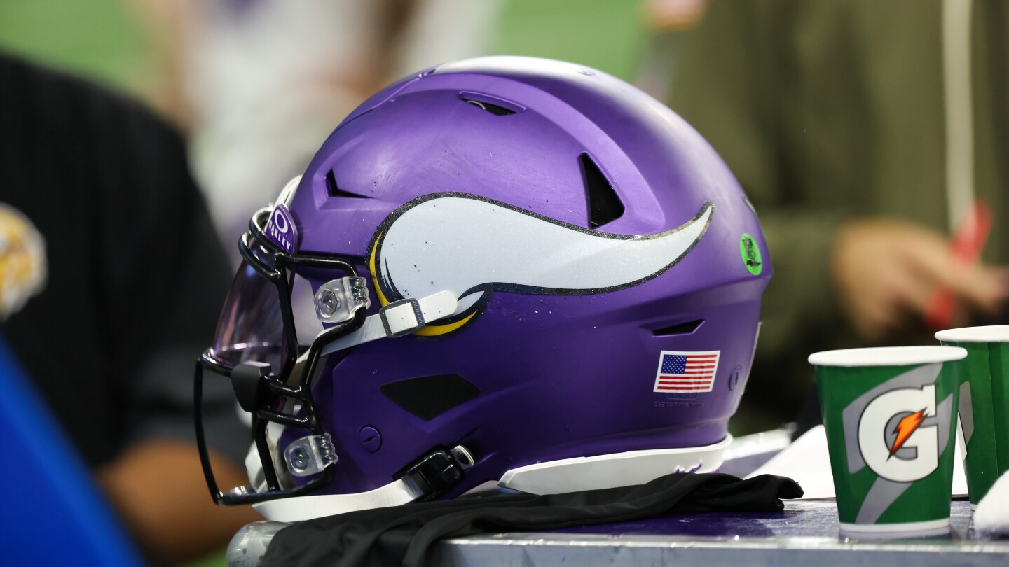 Vikings request interviews with three more GM candidates