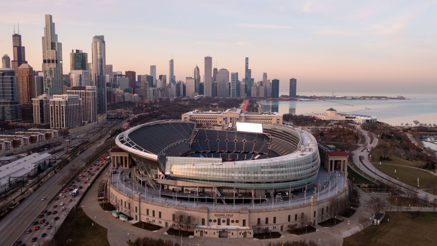 Bears stadium deal moves to back burner on last day of Illinois legislative session