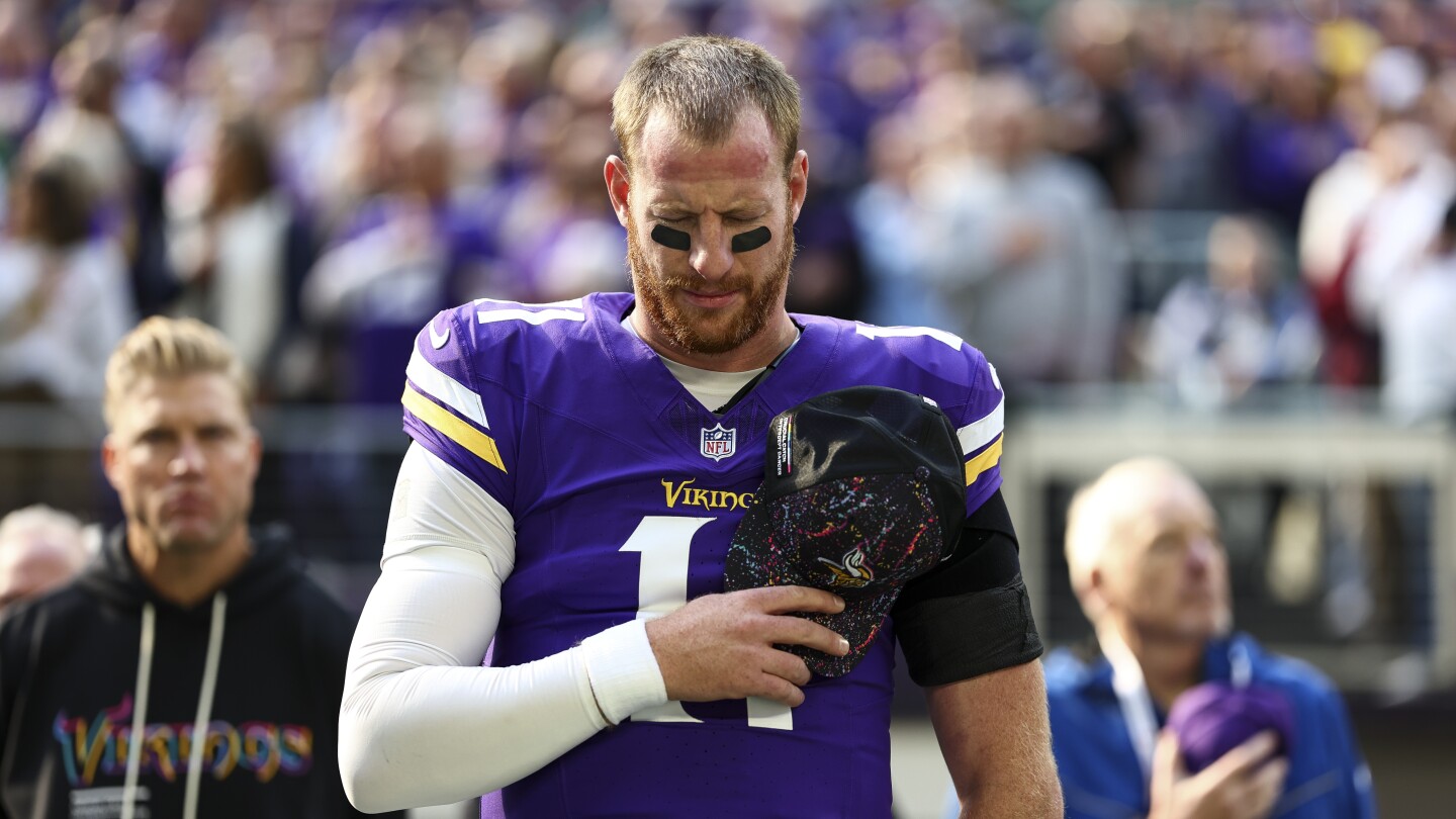Carson Wentz says he's healthy and "ready to roll"