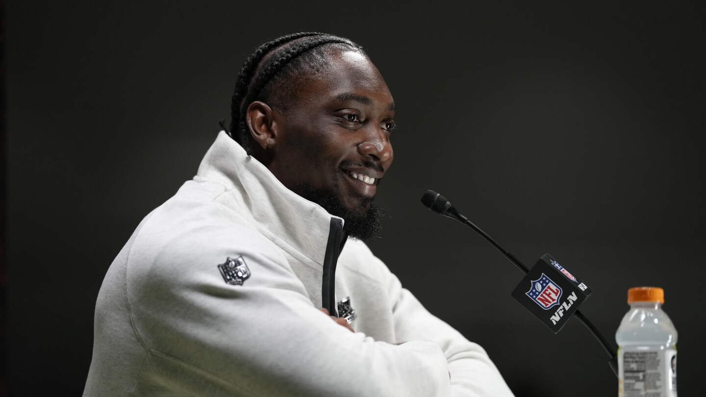 DeMarcus Lawrence is back for 13th season with "more to give"