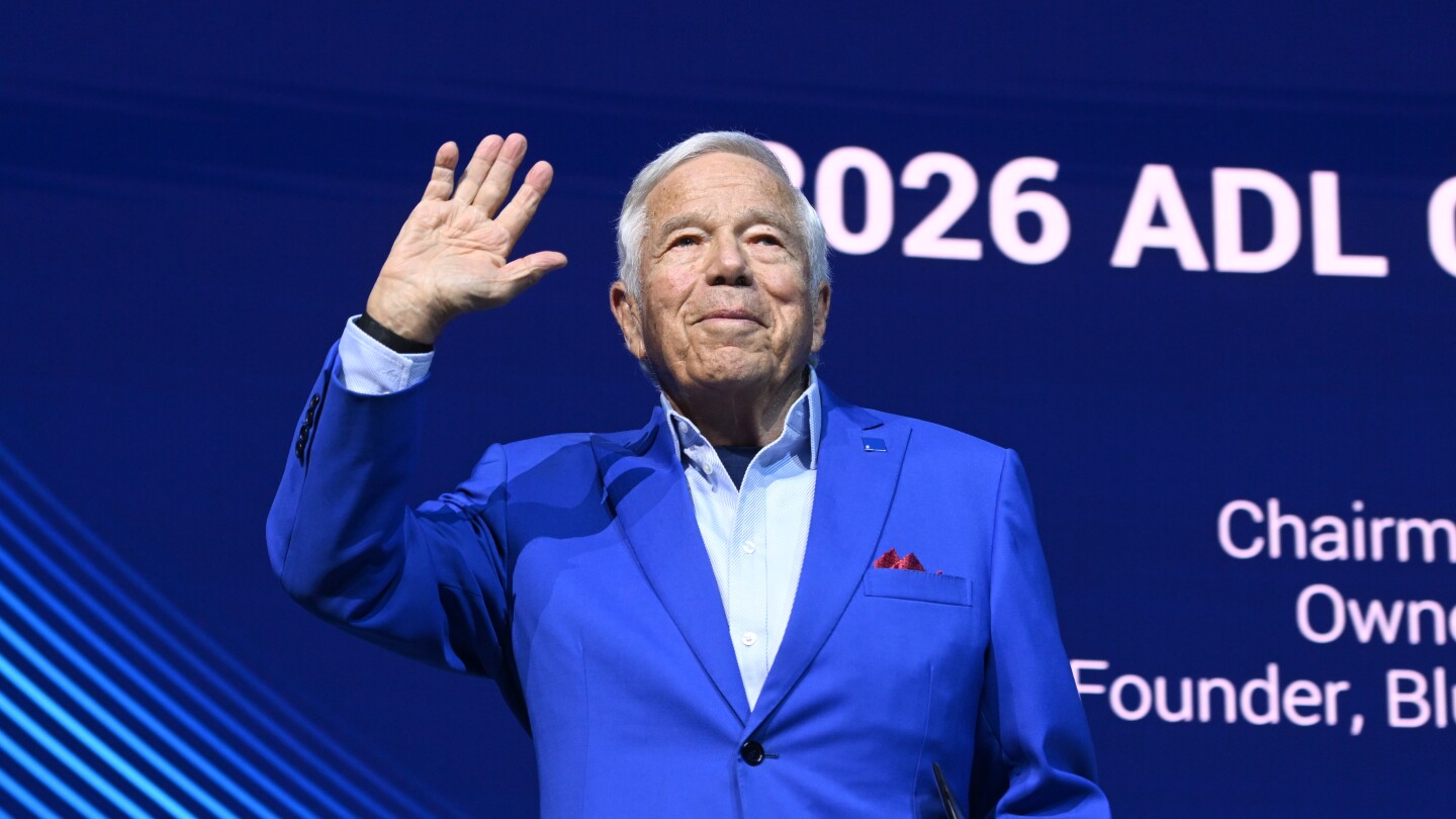 Robert Kraft expresses "hope" that next labor deal will expand season to 18 games