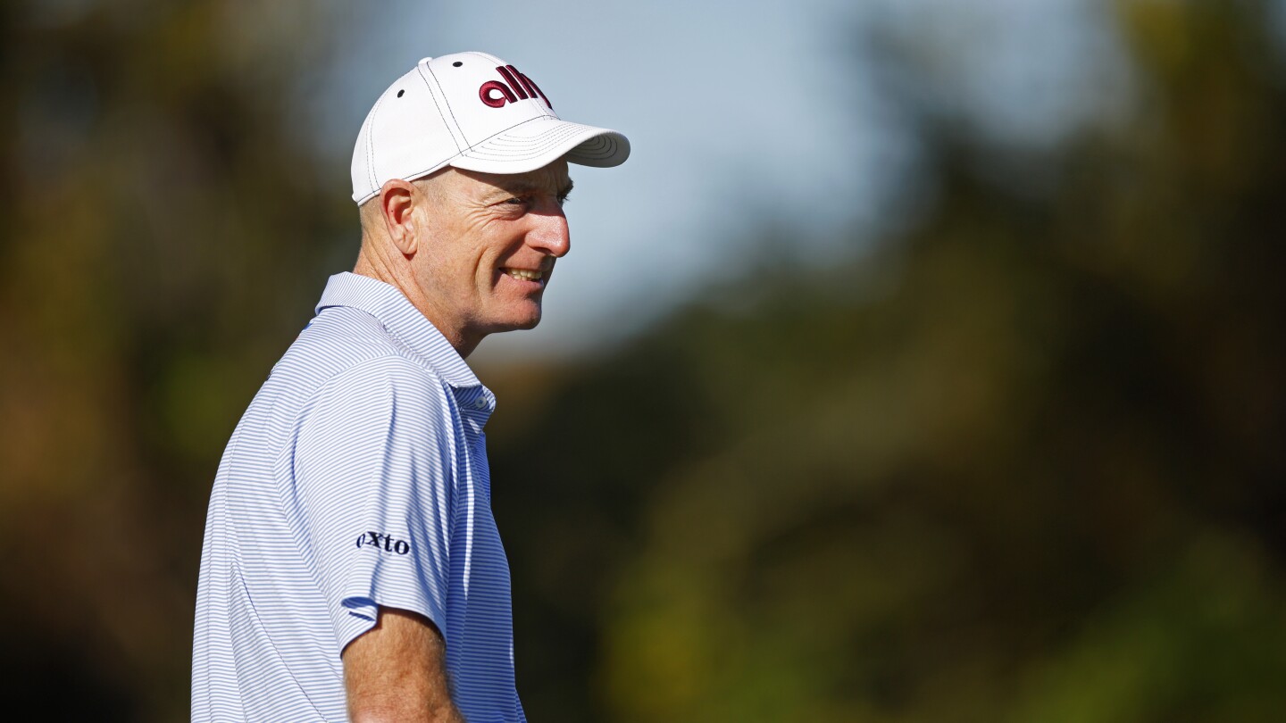 Jim Furyk picks Justin Leonard and Stewart Cink to be assistant captains at Ryder Cup