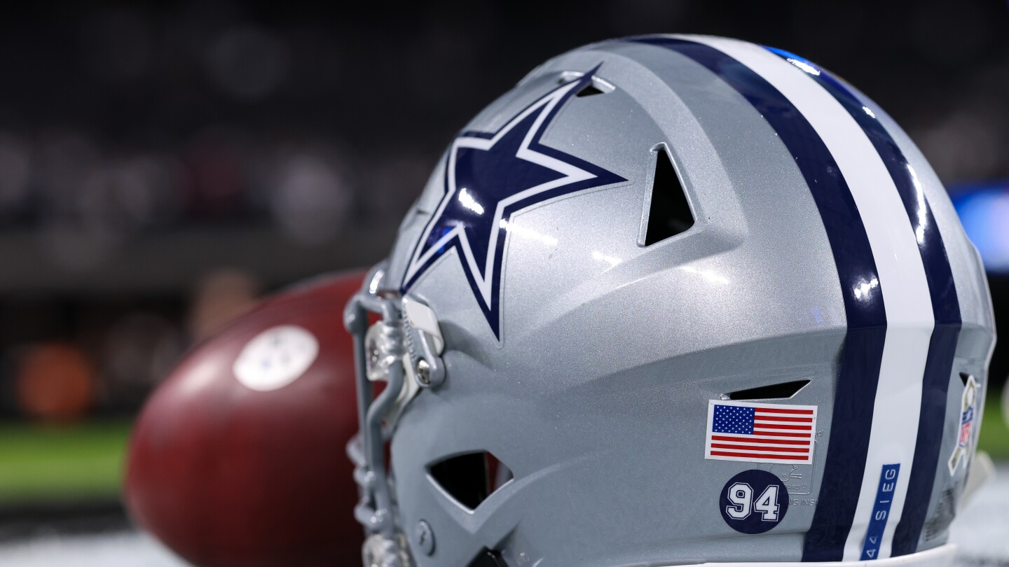 Cowboys tried to trade up to No. 9 during the first round