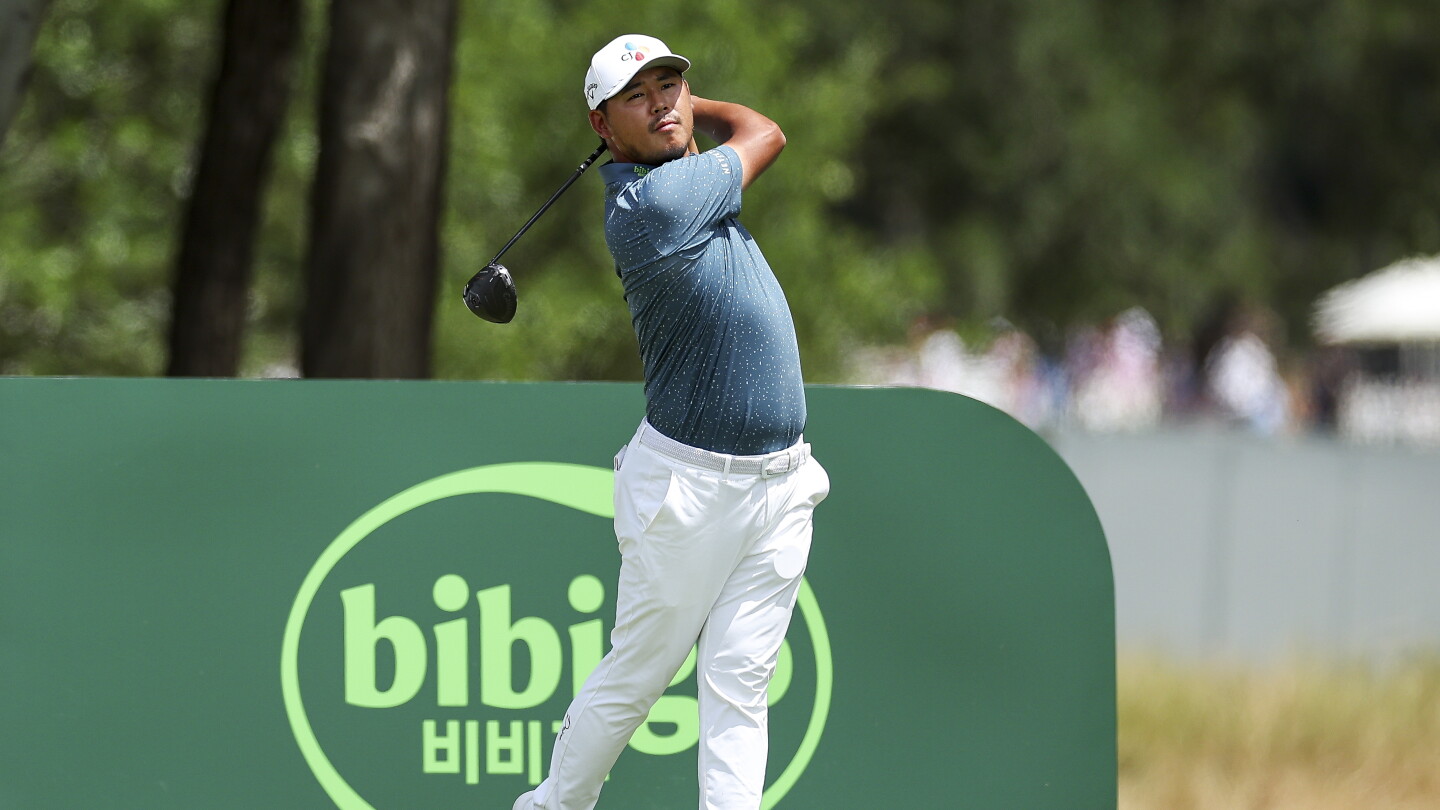 Si Woo Kim hangs on to Byron Nelson lead and has Scottie Scheffler and Wyndham Clark chasing