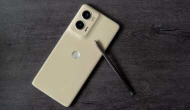 This 2024 Motorola phone with a stylus is now OVER HALF OFF with a $210 discount at Best Buy