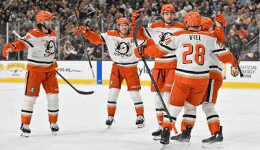 Dostal makes 21 saves, Ducks defeat Golden Knights in Game 2 of West 2nd Round