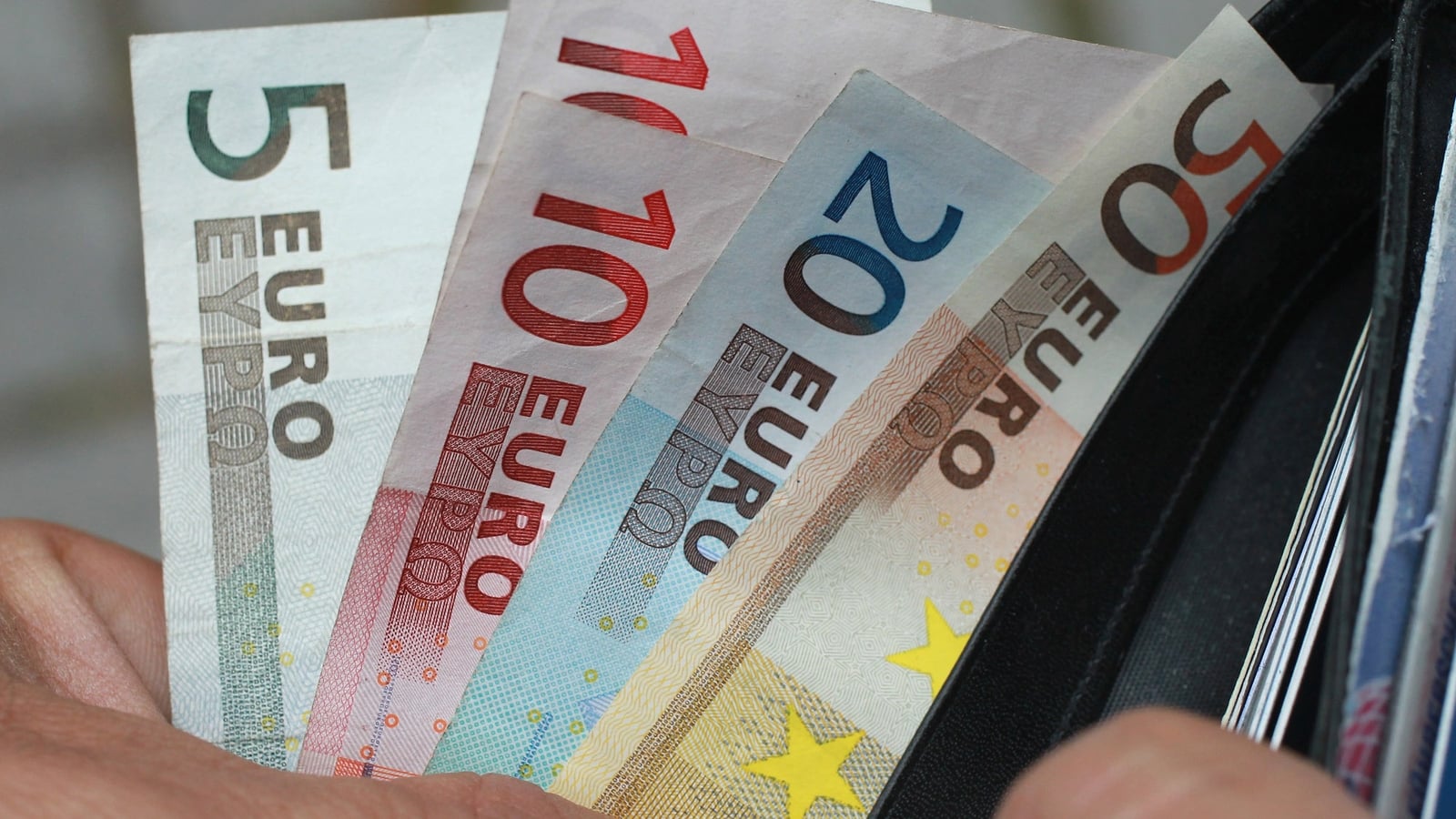Central Bank warns of 5% inflation in 2027 in severe case