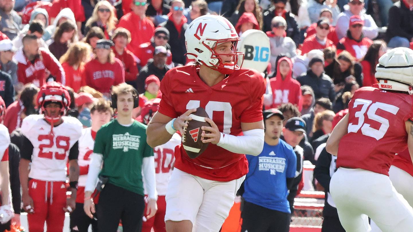 What Are the Preseason Mags Saying About the Huskers?