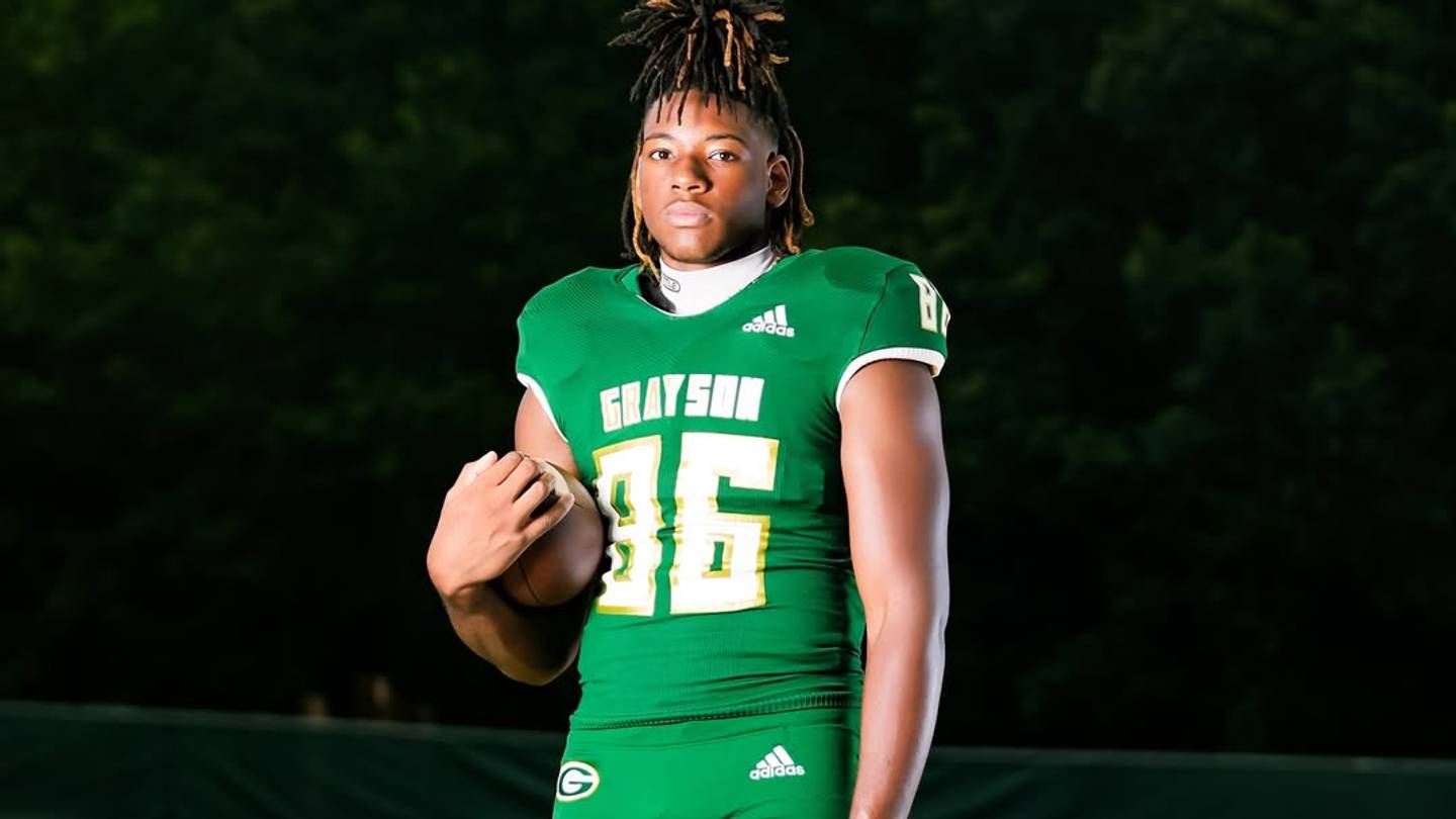 Three-Star Tight End Joey Hunter Joins Nebraska's 2027 Class