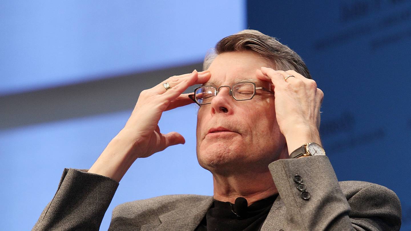 Stephen King at a book signing