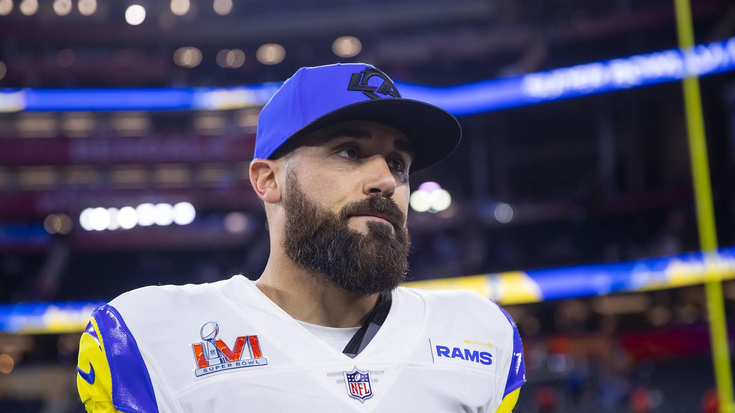Feb 13, 2022; Inglewood, CA, USA; Los Angeles Rams safety Eric Weddle (20) against the Cincinnati Bengals in Super Bowl LVI at SoFi Stadium. Mandatory Credit: Mark J. Rebilas-Imagn Images
