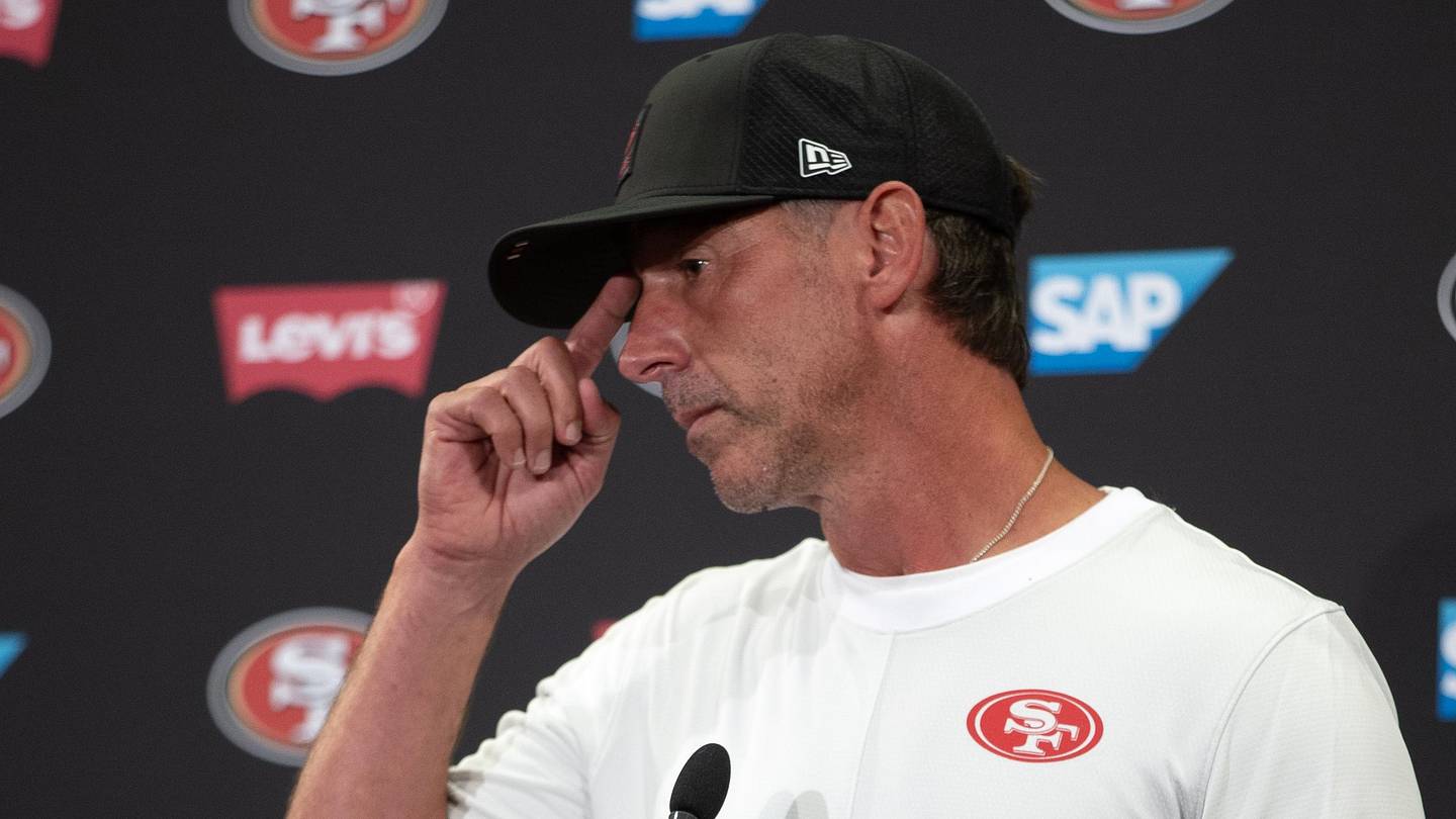 San Francisco 49ers head coach Kyle Shanahan