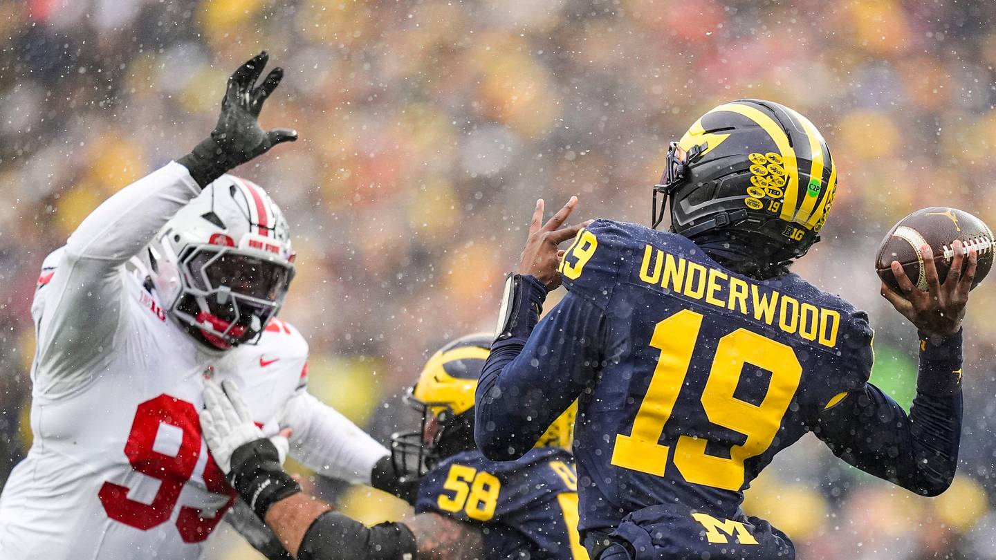 Michigan quarterback Bryce Underwood (19) makes a pass against Ohio State during the second half at Michigan Stadium in Ann Arbor on Saturday, Nov. 29, 2025.