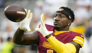 Washington Commanders wide receiver Deebo Samuel Sr. (1)
