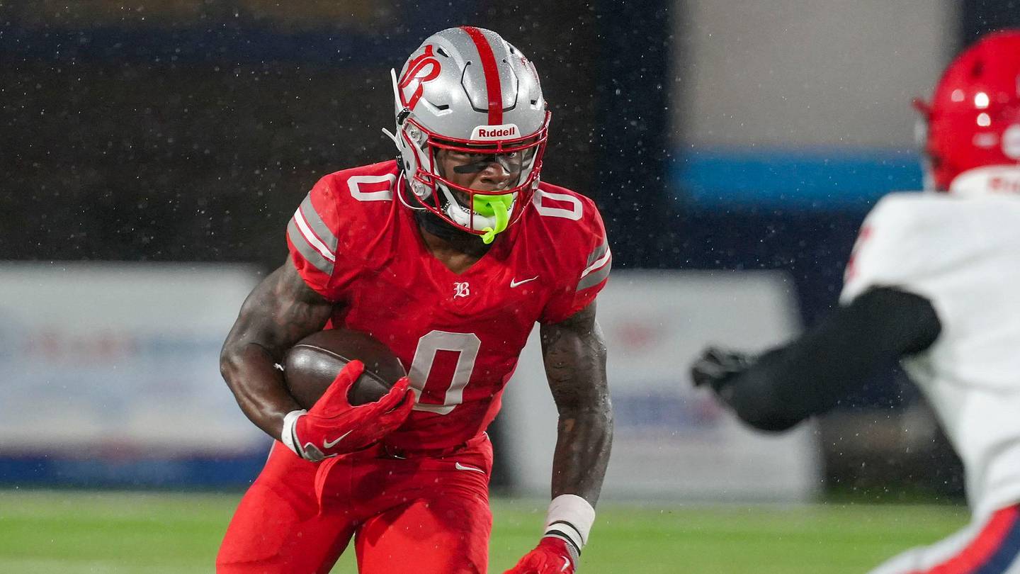 College Football's No. 2 RB Makes Unexpected Decision as Recruiting Race Intensifies