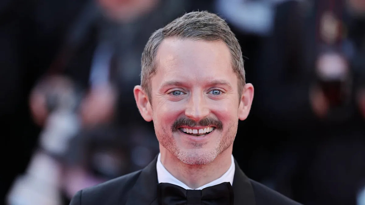Elijah Wood Critiques Alamo Drafthouse's QR Code Menus for Adding Complexity