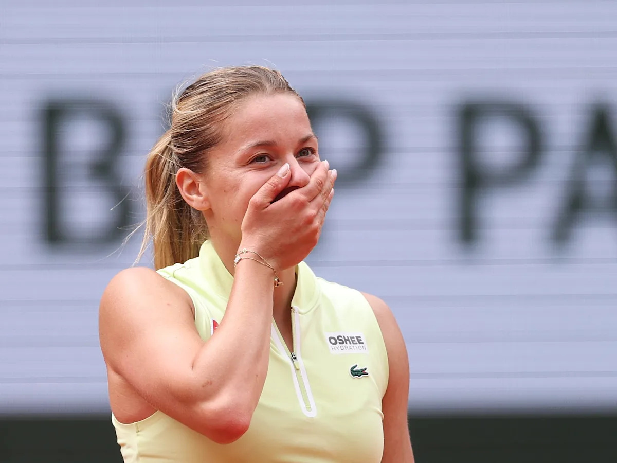 A 24-year-old tennis pro struggled to pay for her hotel. Her Cinderella run at the French Open just earned her a 7-figure paycheck.