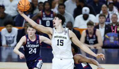 Warriors select Michigan big in first round of new CBS NBA mock draft