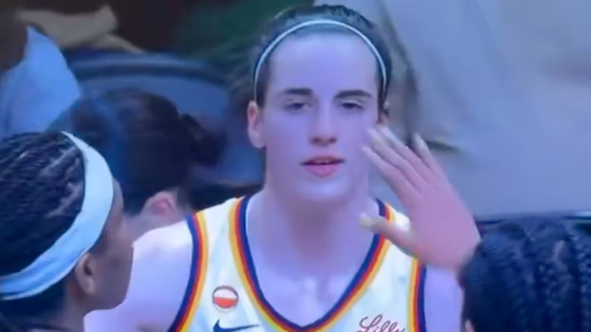 Caitlin Clark 'Snubs' Teammate In Awkward Indiana Fever Moment