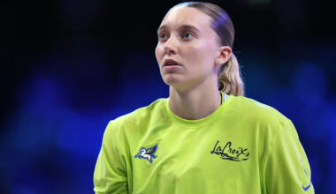Paige Bueckers Sends Supportive Message to Caitlin Clark