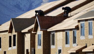 KBW upgrades Toll, citing the K-shaped housing market favoring the 'affluent'