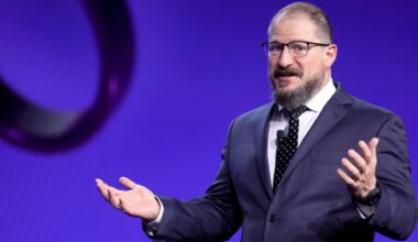 Qualcomm CEO Cristiano Amon on the new world of AI agents