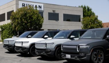 Rivian laying off hundreds of workers amid R2 launch