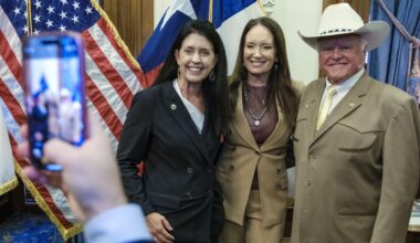 Rollins calls Texas ag chief 'unserious' amid screwworm threat