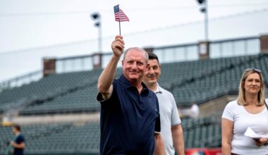 Berkshire CEO Greg Abel sworn in as U.S. citizen at baseball game