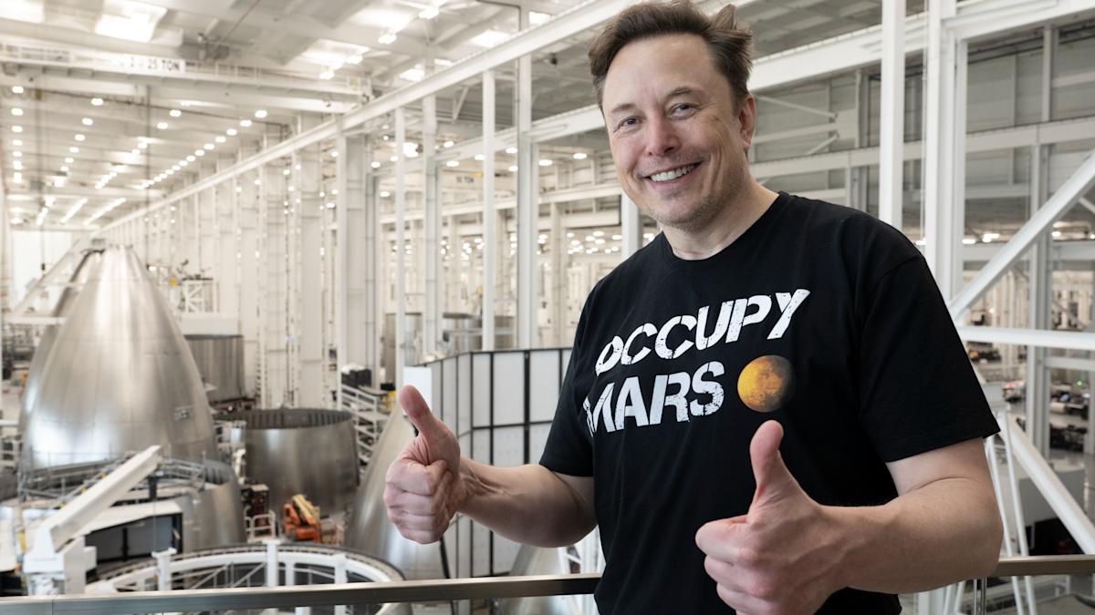 SpaceX employees are banding together to get primo pricing for tax-saving advice as they prepare to make millions