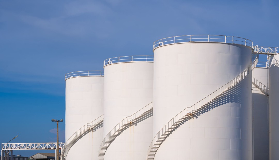 Oil Industry Warns White House Prices Could Soar This Summer
