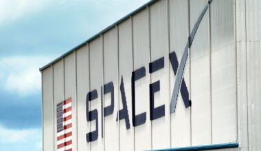 SpaceX Drops More Than 10%
