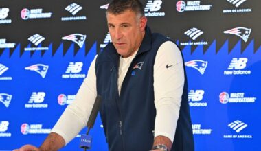 “This Is So Bad” Mike Vrabel Sees Patriots Star Player Admit To “Leaking Secrets” (Video)
