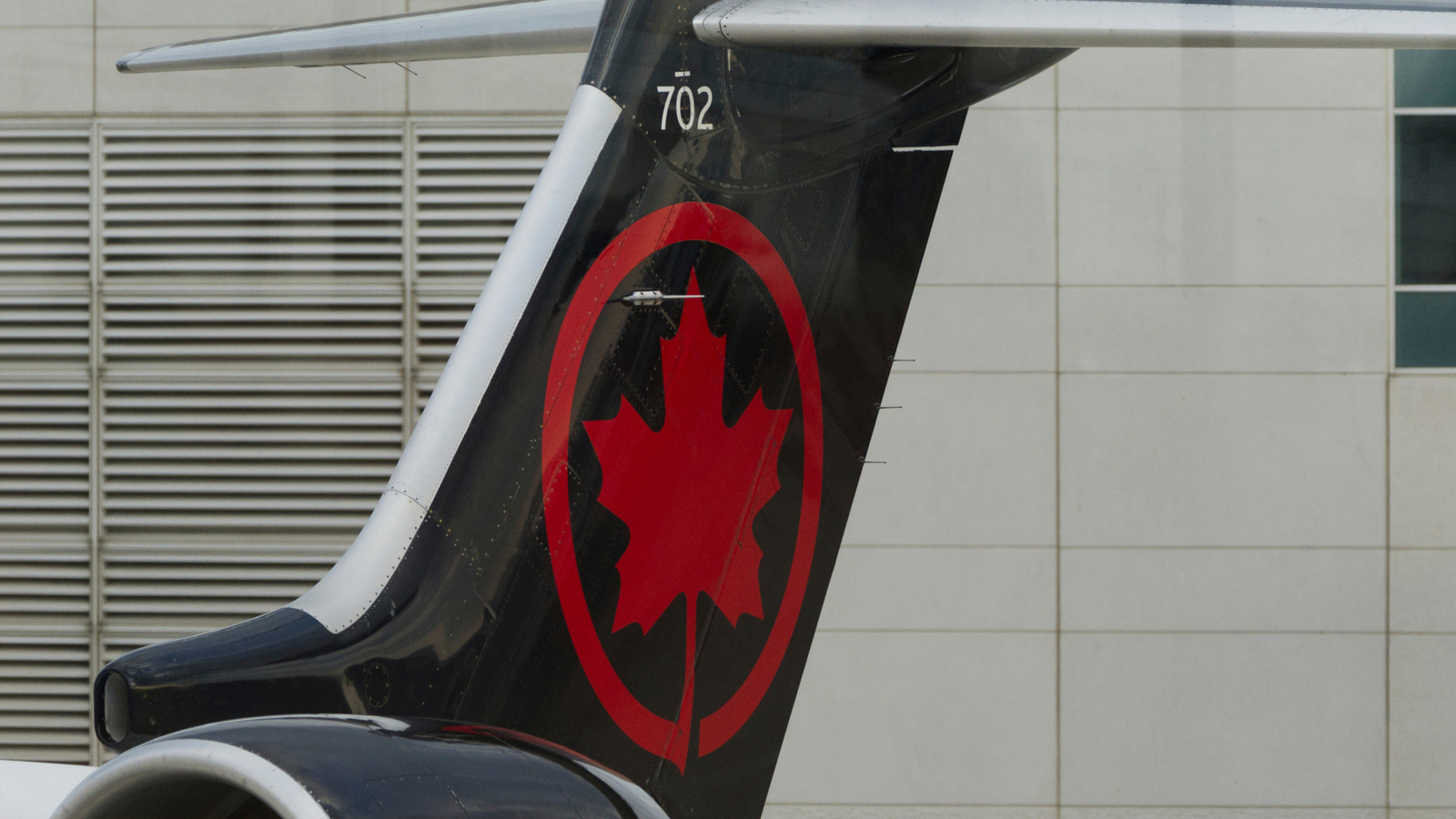 Air Canada pilot arrested for flying without proper license