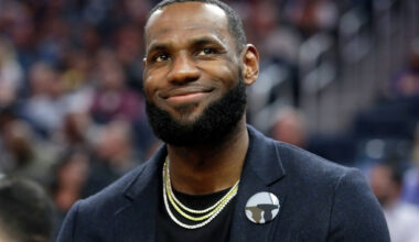 LeBron James roasts San Antonio, says boring vibe helped Knicks win